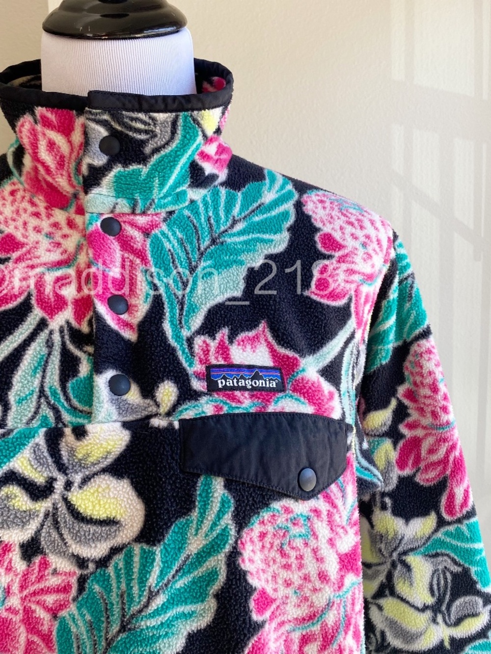Patagonia Manoa Black Synchilla Fleece Medium Pullover Fleece Black Green Pink M